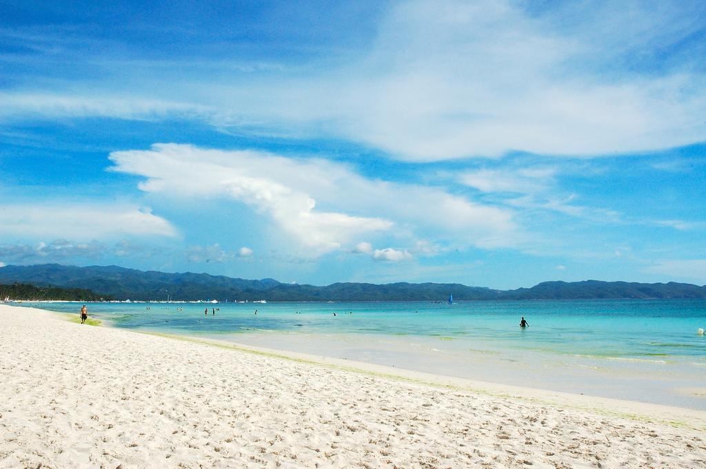 Bolabog Beach Resort Balabag  Exterior photo